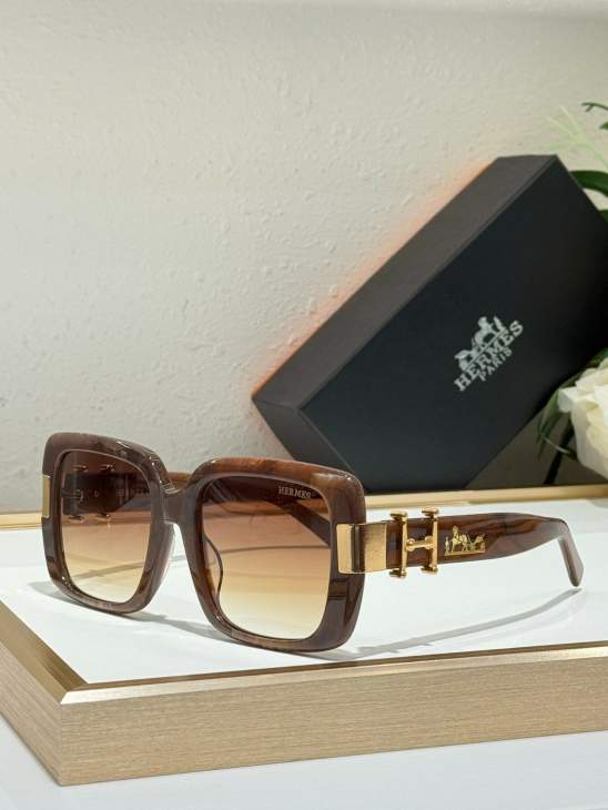 Picture of Hermes Sunglasses _SKUfw71513570fw